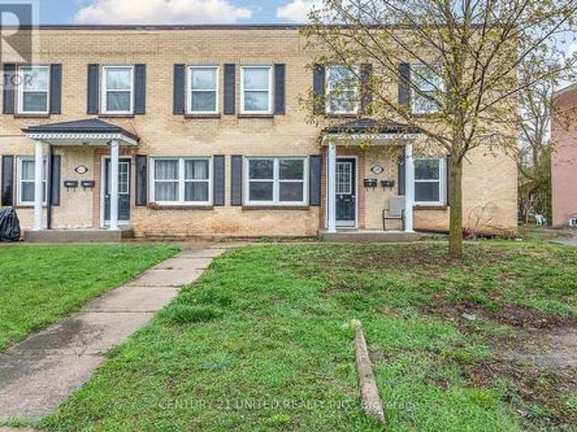 B 1275 Clonsilla Avenue, Peterborough Town Ward 3, ON, K9J 5Z1 investment for lease | Listing ID X12902 | Royal LePage