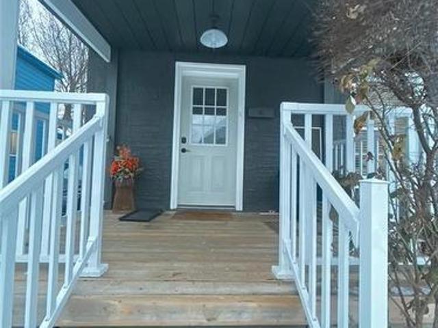 B 12 Lowell Street N, Cambridge, ON, N1R 5C9 house for lease | Listing ID 40847 | Royal LePage