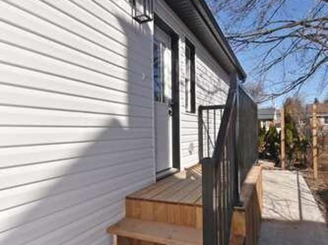 B 134 Oakside Street 2 Bedroom Apartment for Rent at 134 Oakside St, London, ON N5Y 1E7 Carling