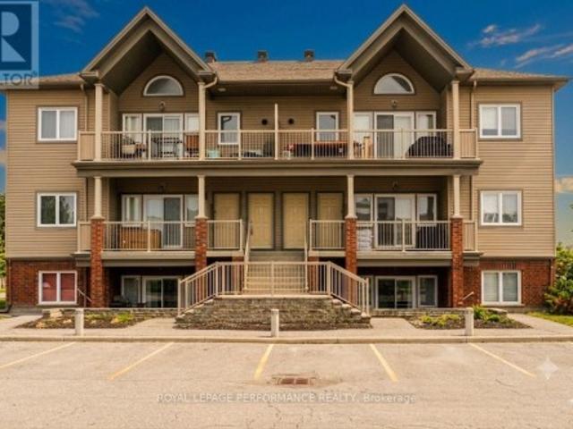 B 135 Harthill Way, Ottawa, ON, K2J 5V1 condo for sale | Listing ID X13500 | Royal LePage