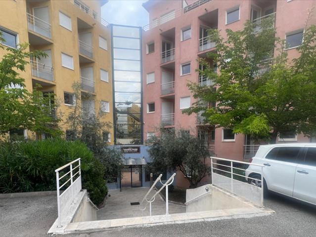 b 1 appartement de type T3 duplex au dernier étage dans un immeuble à CORTE