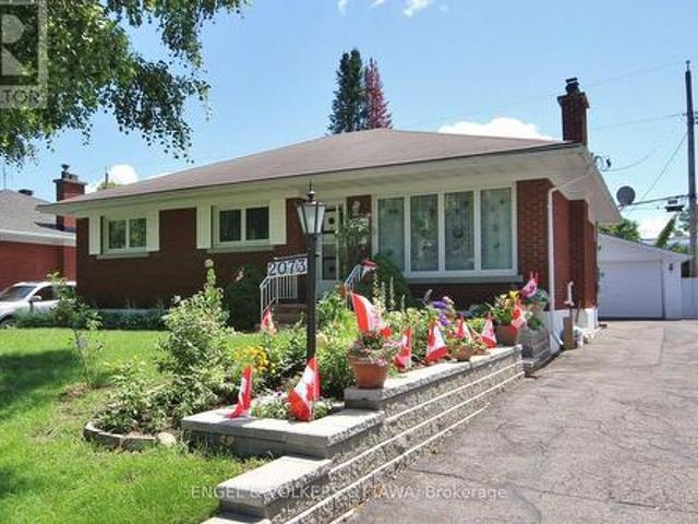 B 2073 Alton Street, Ottawa, ON, K1G 1X3 house for lease | Listing ID X13589 | Royal LePage