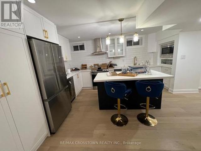 B 492 Greenwood Drive, Essa, ON, L3W 0R4 house for lease | Listing ID N13542 | Royal LePage