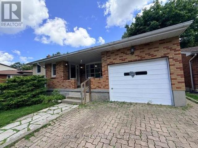 B 63 Paperbirch Crescent Street, London North, ON, N6G 1L8 investment for lease | Listing ID X13486 | Royal LePage