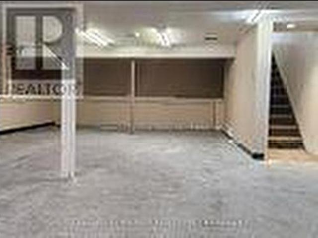 B 907 Simcoe Street N, Oshawa Centennial, ON, L1G 4W1 commercial for lease | Listing ID E13525 | Royal LePage