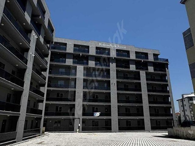 BAŞTÜRK'TEN DUMLUPINARDA SİTE İÇİ SIFIR DAİRELER
