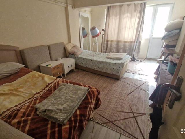 BAŞVEKİL EMLAKTAN ÇAPA MELEKHATUN'DA 1+1 70M2 BAHÇEKATI DAİRE
