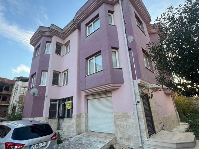 BAĞYURDUNDA TRİPLEKS VİLLA