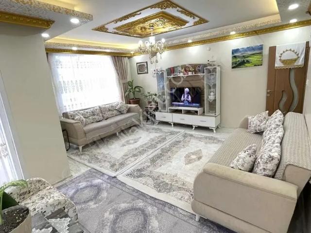 Başakşehir Güvercintepede Satılık 2+1 Ön Cephe Arakat sevim İnş