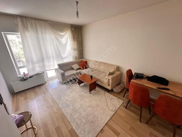 Başaran Sokakta 2+1 Çift Balkonlu Kiracılı Güney Cephe Bağımsız