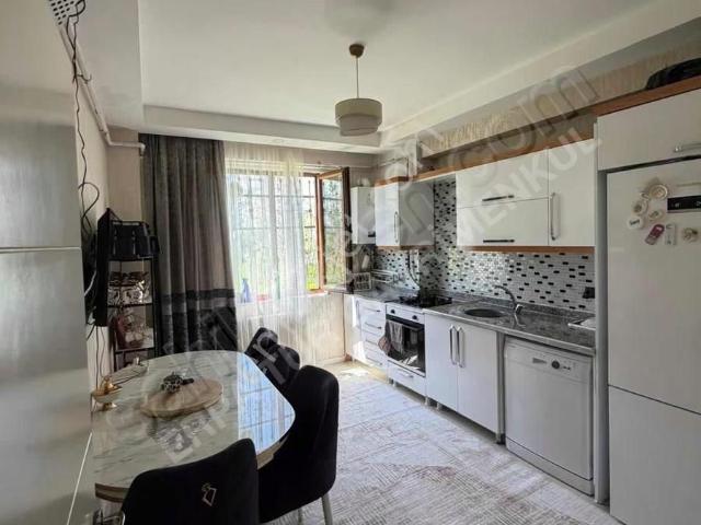 Bağcılar Yeşildallı Ortaokulu Civarı Acil Satılık 2+1