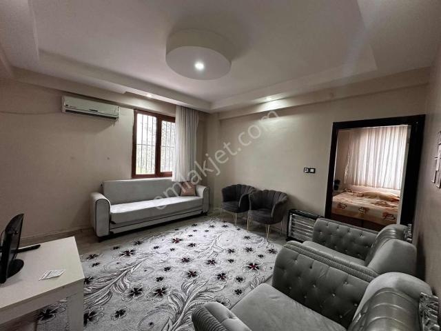 Bağcılar Bölgesi Ahmet Kaya Cadesi. Eşyalı Satılık Daire