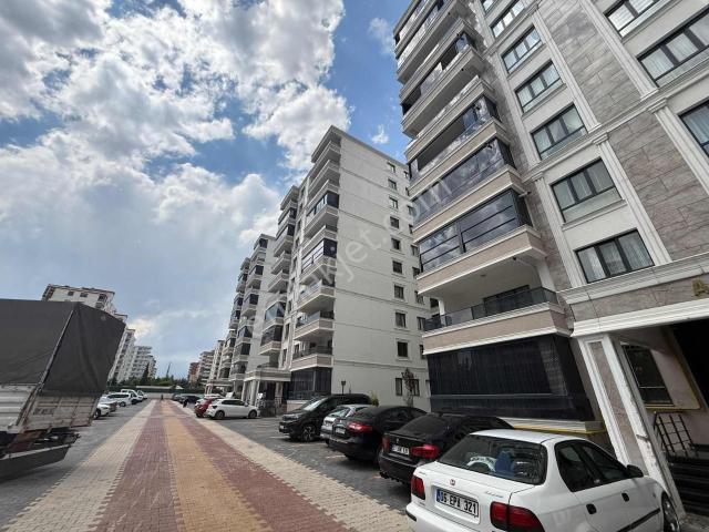 Bağcılar Bölgesi Yeni Hal Yanında Lüx Daire