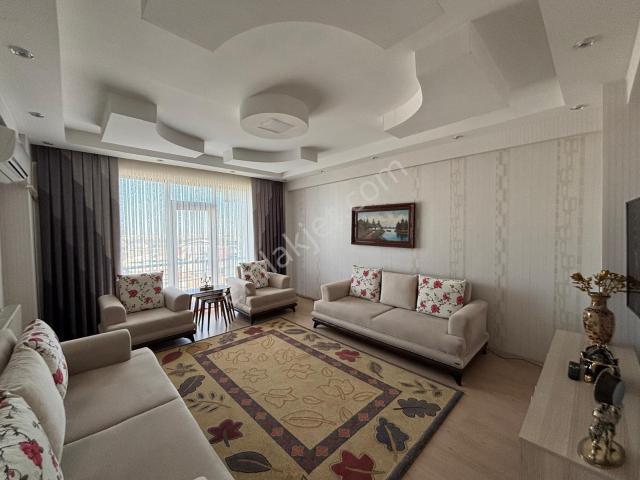 Bağcılar Gökkuşağı Düğün Salonu Karşısı Satılık 3+1 Daire