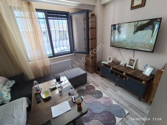 Bağcılar Hürriyet Mah 2+1 Eşyalı Balkonlu Y.giriş 65m2 Yeni Bina