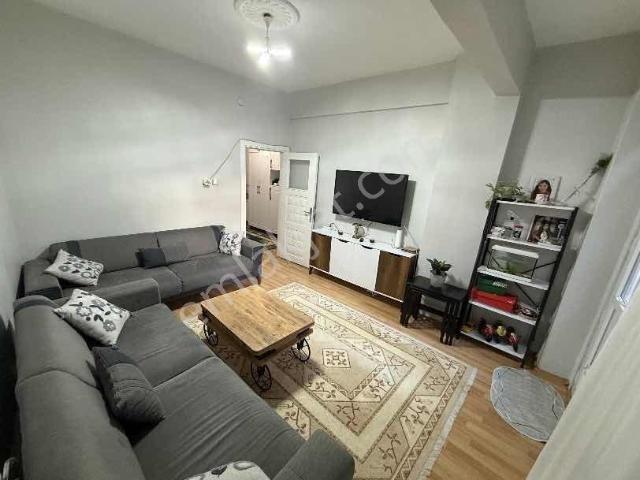 Bağcılar Kazım Karabekir Mah. Bahçe Kat 2+1 80m2 Satılık Daire