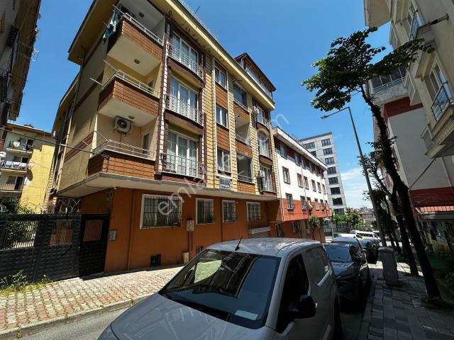 Bağcılar Kirazlı 3+1 Kiralık Daire 110 M2 Nefise Kasap
