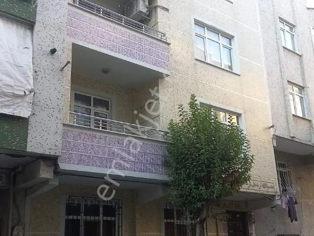 Bağcılar Kirazlı İnönü Mahallesinde 5 Katlı 2+1/90m2/ Satılık Kupon Bina