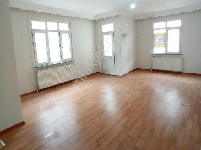 Bağcılar Merkez De Satılık 3+1,130m2 Komple Sıfır Daire,3 Balkon