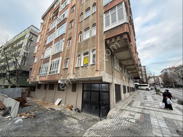 Bağcılar Merkez Mahallesi’nde Merkezi Konumda 3 + 1 Kiralık Daire