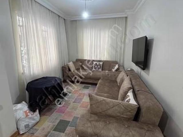 Bağcılar Sancaktepe De Satılık 2+1 Yüksek Giriş Daire, 10 Yıllık