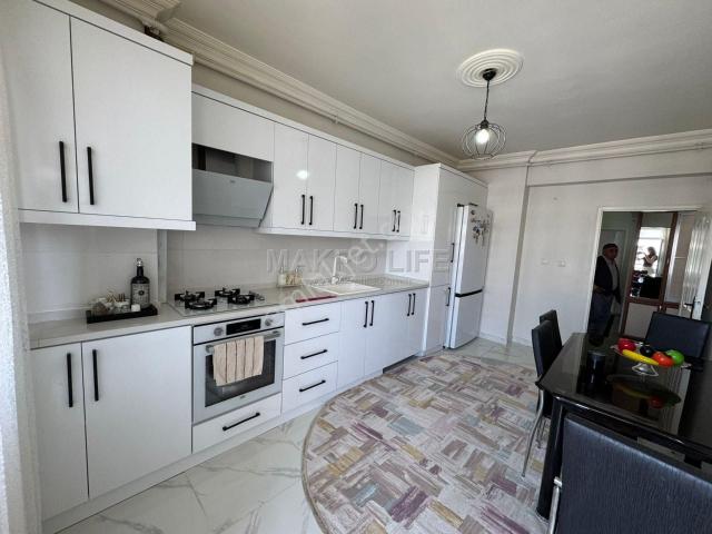 Bağcılar/ayşeşan Parkın Yanında Acil Satılık 3+1 Bakımlı Daire
