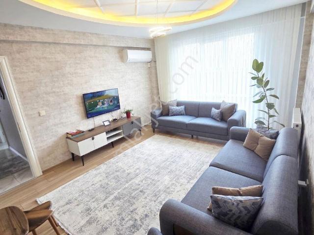 Bağcılarda Nevroz Park Civarında 2+1 Son Katta Ultra Lüx!