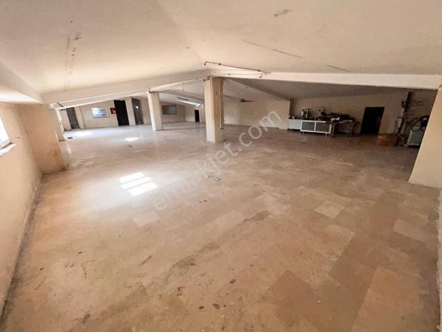 Bağcılarda Kiralık İşyeri Showroom,kesimhane, Ofis Ve Depo Uygun