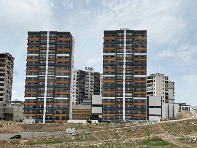 BAĞCI'DAN İSTANBUL YOLU MANZARALI TEKLİFE AÇIK SATILIK DAİRE