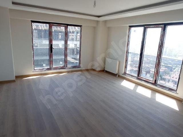 BAĞCILAR MEYDANA YAKIN LÜKS SİTE İÇİNDE 3+1, 130 M2 HARİKA DAİRE