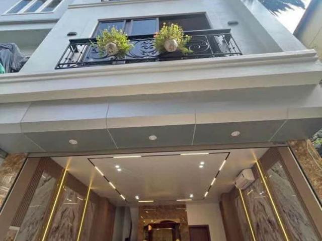 Ba Đình Có Nhà 6 Tầng Thang Máy Tại Phố Vĩnh Phúc DT 40M2 X 4.6m Mt Lô Góc Mặt Ngõ NN