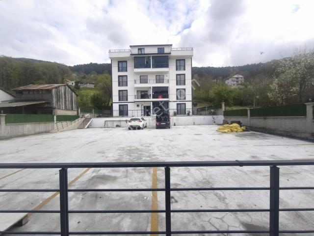 Başiskele Bahçecikte Doğa İle İç İçe, Modern Ve Donanımlı 3+1