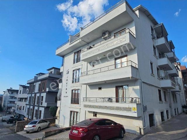 Başiskele Barbaros'ta Satılık Lüks 3+1 Ters Dubleks Daire