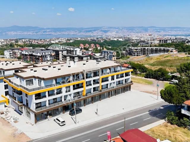 Başiskele Fatih Mah. Kiralık 2+1 Sıfır Daire