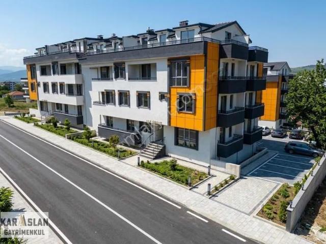 Başiskele Fatih Mahallesi 110 M2 2+1 Çatı Dübleks