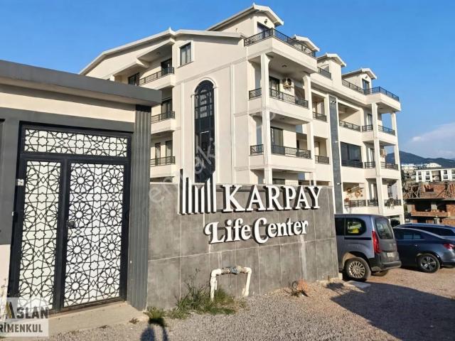 Başiskele Karpay Life Center'da 3+1 Bahçe Dubleks Lüks Daire