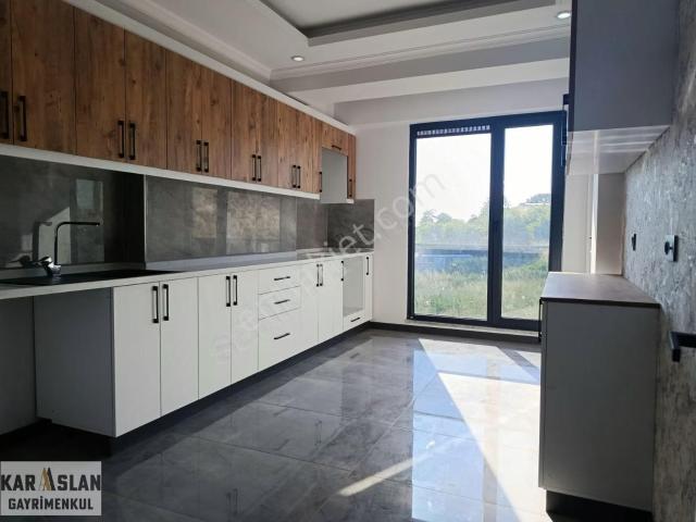 Başiskele Paşadağ Yakacık'ta Ultra Lüks 2+1 Dubleks Daire