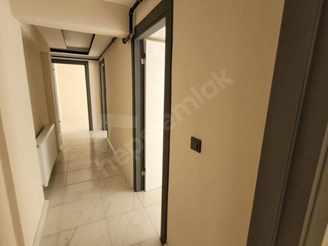 BAŞKALEDEN 60 METRE KARE BAHÇELİ 90M KULLANIMLI KİRALIK 2+1