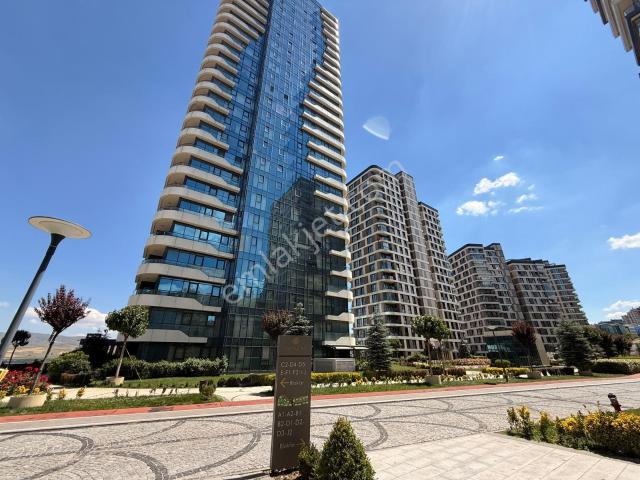 Başkent Emlak Konutlar Cam Blok Manzaralı Yüksek Kat 2+1 Kiralık