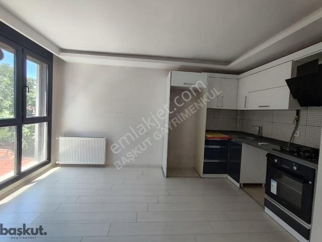 Başkut'tan Dedebaşı'nda Kiralık 1+1 Daire