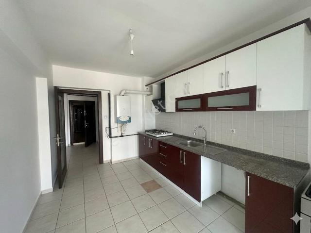 Bağlıca Merkezde Kiralık Ferah Ve Kullanışlı 4+1 Daire