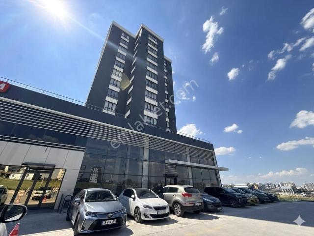 Bağlıca Bulvarı Üzeri Qule İş Merkezinde 1+1 Kiralık Ofisler