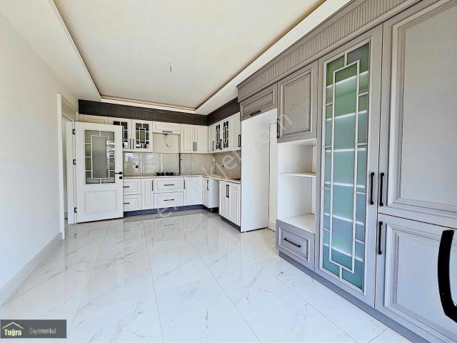 Bağlıca Sınırında 435 M2 Arsa Üzerinde 5+1 Bağımsız Köşe Villa