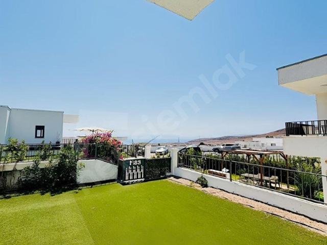 BAĞLA KOYUNDA YILLIK KİRALIK EŞYALI FIRSAT DAİRE
