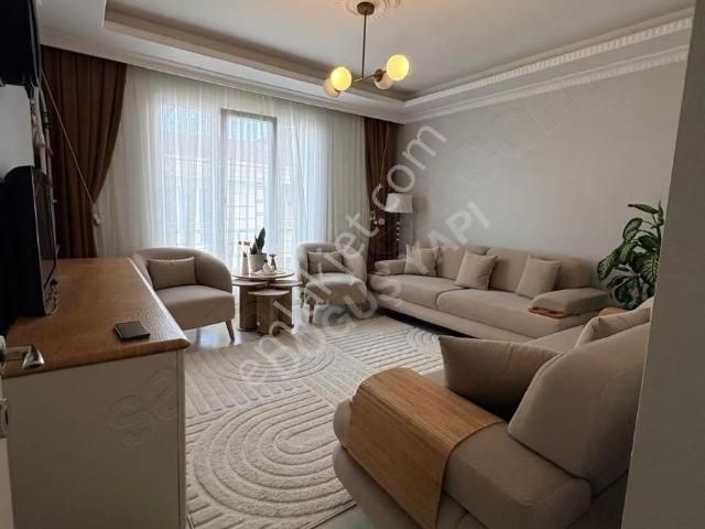Bağlarçeşme De Meydana Yürüme Mesafesinde Kullanışlı 2+1
