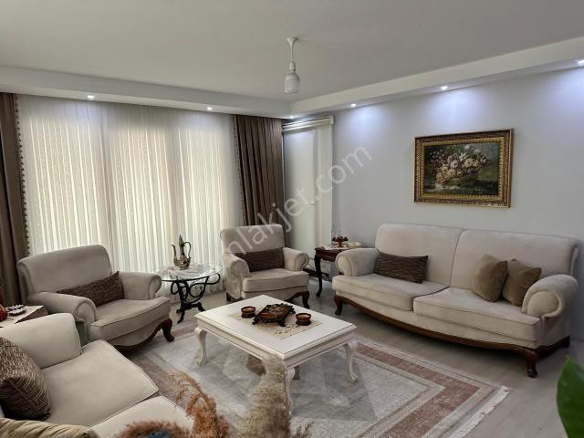 Bağlarbaşı Mah Ferah Geniş M2'li Site İçerisin Lüx 5+2 Dubleks