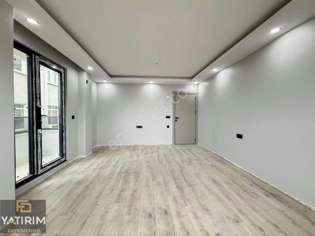 Bağlarbaşı Mah. Merkez'de Asansörlü 2+1 90m2 Ara Kat Daire