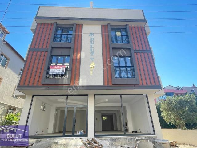 Bağlarbaşı Mah. Sokullu Cad. Üzerinde 2+1 3+1 Daireler