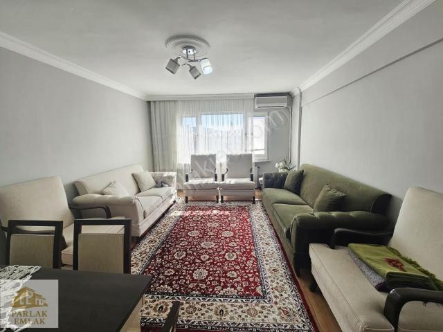 Bağlarbaşında Nezih Konumda Ana Cd. Üzerinde 3+1 110m² Fırsat