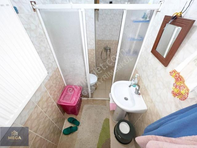 Bağlum Kafkaslarda Caddeye 1 Dk Krediye Uygun 3*1 Düz Giriş